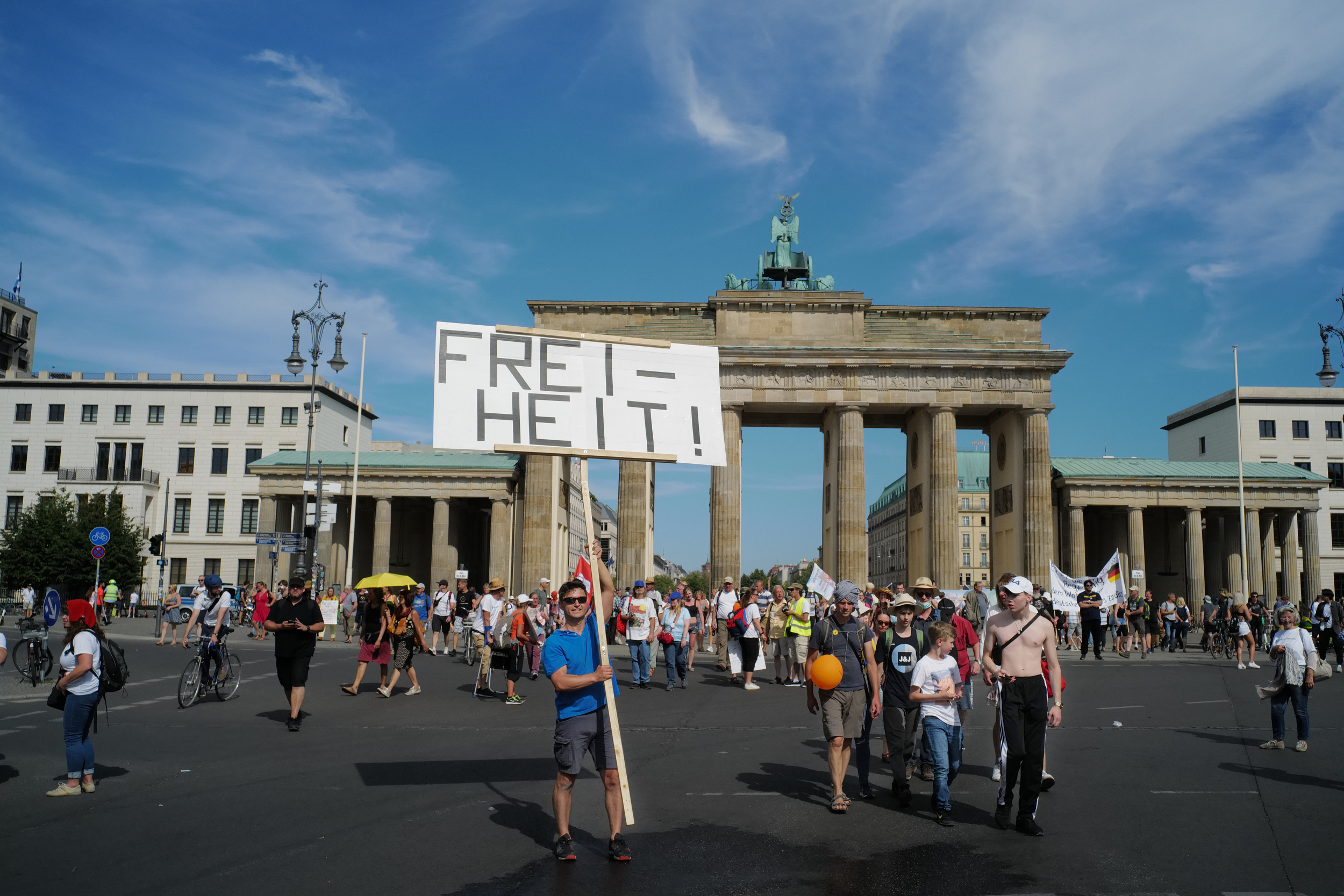 M20200801D AntiCorona1010277