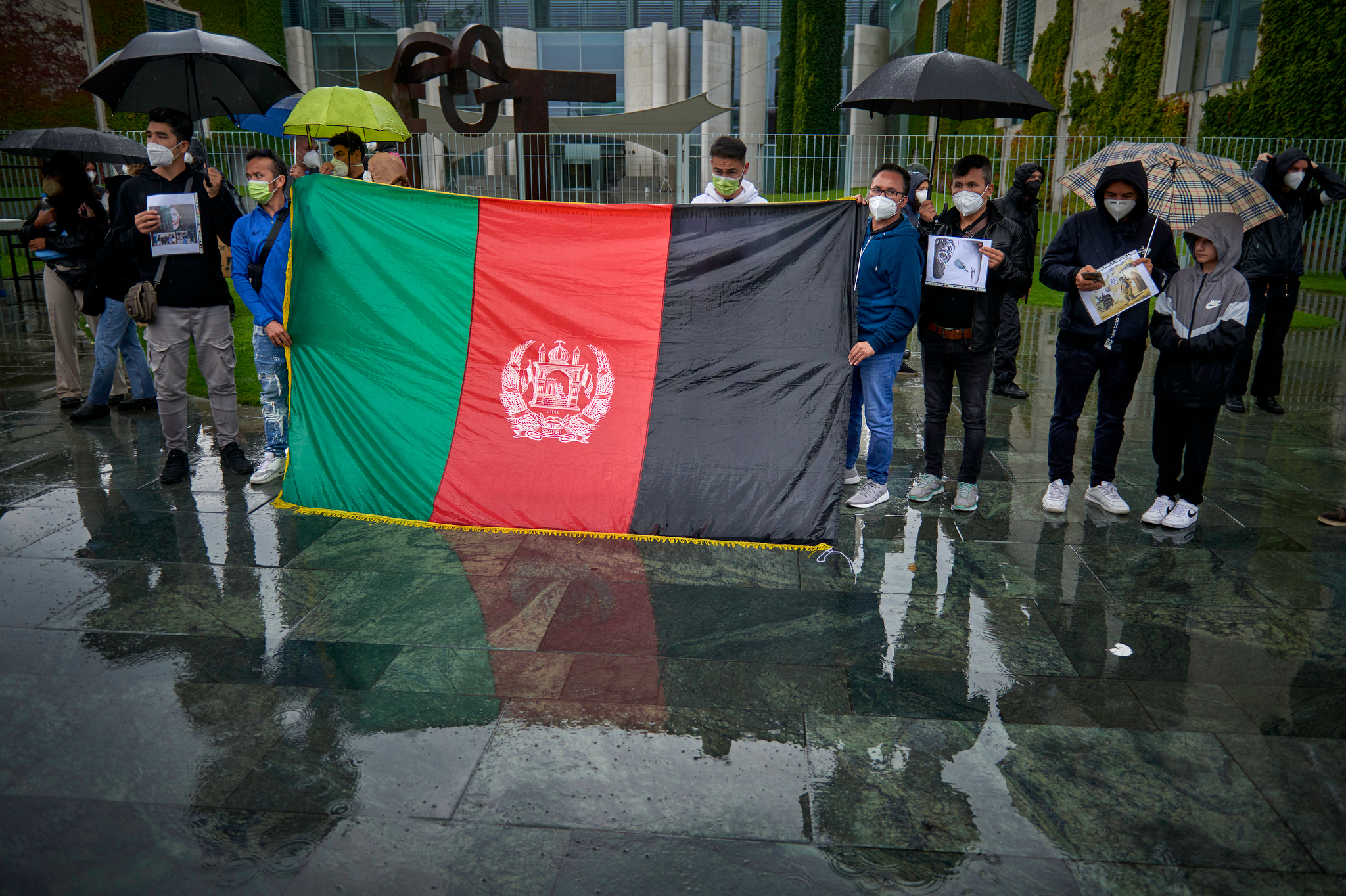 M20210822D_AfghanDemo8214