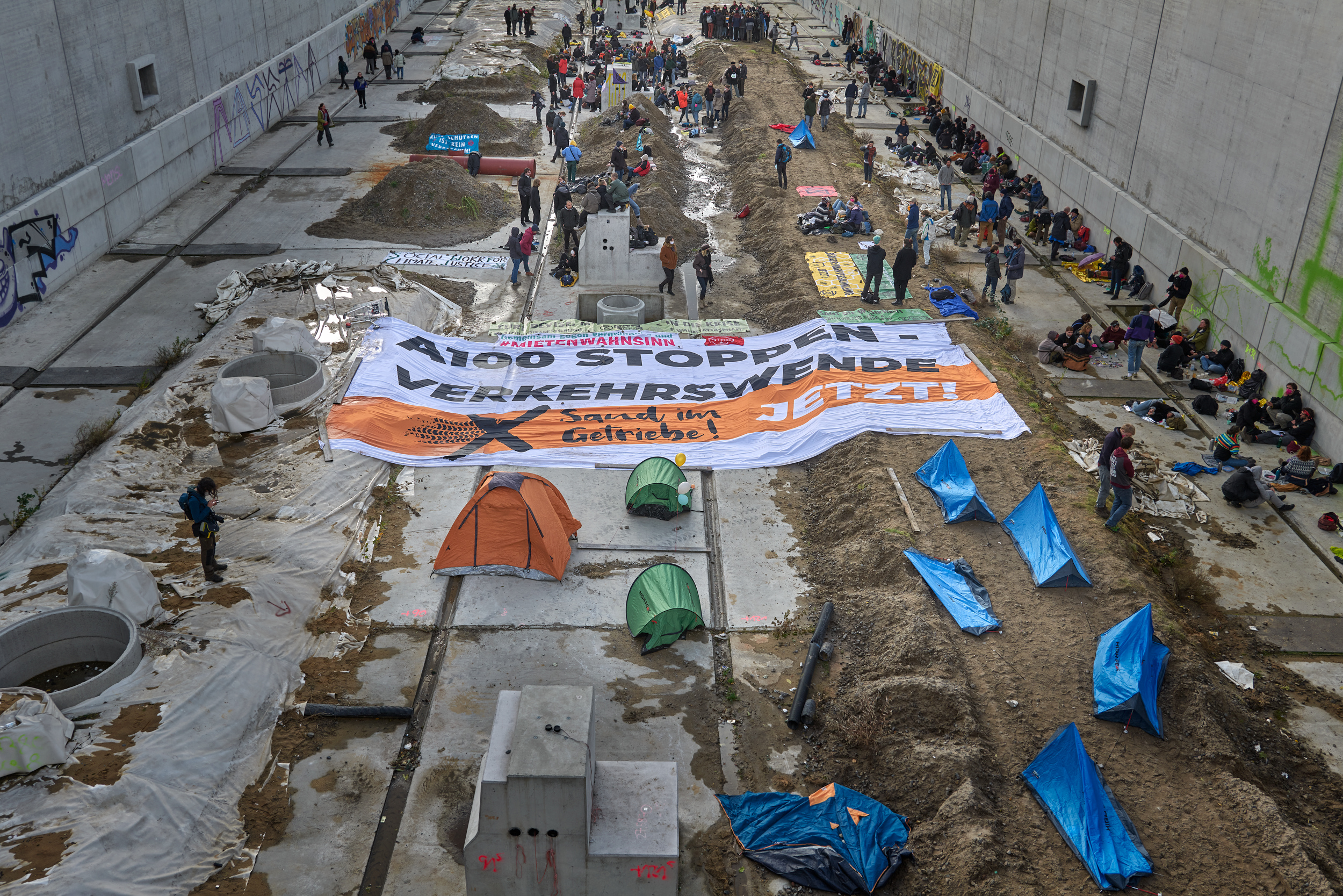 M20211023D A100Besetzung1200183