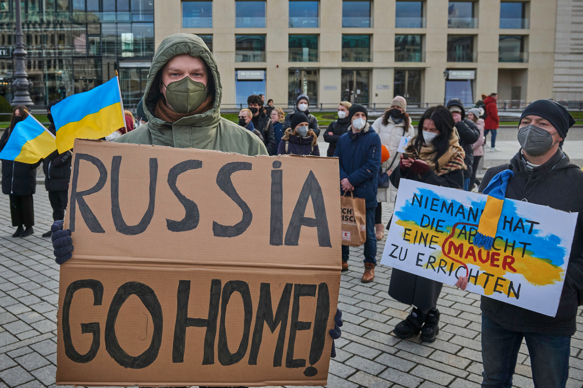 M20220130D_KriegkenntkeineGrenze3418