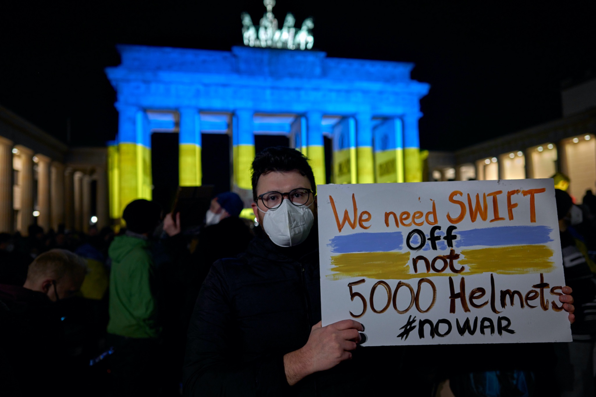 M20220224D_UkraineSolidarity1220191