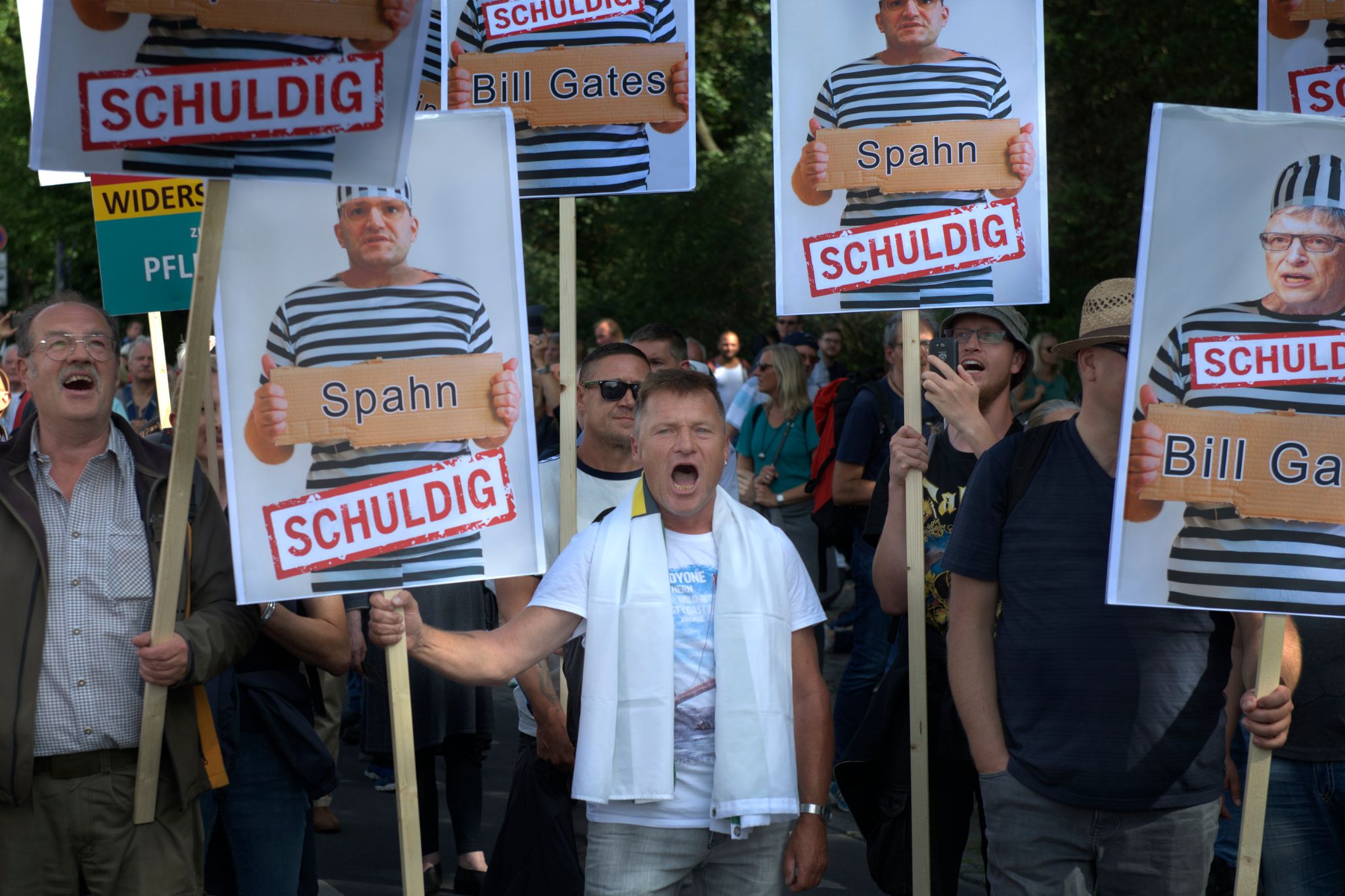 @Berlin20200829-Covidiots-in-Berlin